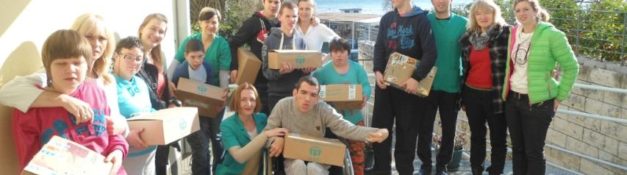 Dana 30.12.2015. godine predstavnici humanitarne organizacije “ADRA” posjetili su našu ustanovu uručivši djeci i omladini prigodne novogodišnje poklone.