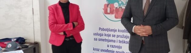 Pres konferencija u okviru projekta ” Poboljšanje kvaliteta usluga koje se pružaju djeci sa smetnjama i teškoćama u razvoju kroz uvođenje novih usluga obuke i savjetovanja za djecu, roditelje i zaposlene